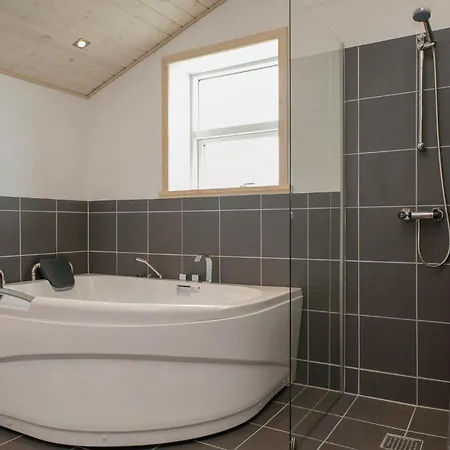 Tatil Evi Stunning Home In Lokken With Sauna Løkken