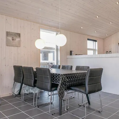 Tatil Evi Stunning Home In Lokken With Sauna
