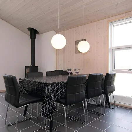 Tatil Evi Stunning Home In Lokken With Sauna *